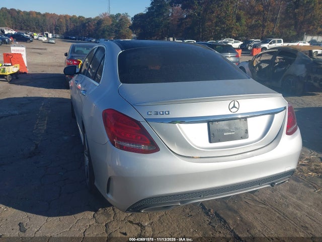 2015 Mercedes-benz C 300 Sport მანქანა იყიდება აუქციონზე, vin: 55SWF4JB5FU072627, აუქციონის ნომერი: 43691578