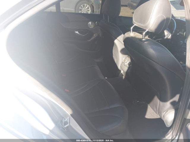 2015 Mercedes-benz C 300 Sport მანქანა იყიდება აუქციონზე, vin: 55SWF4JB5FU072627, აუქციონის ნომერი: 43691578