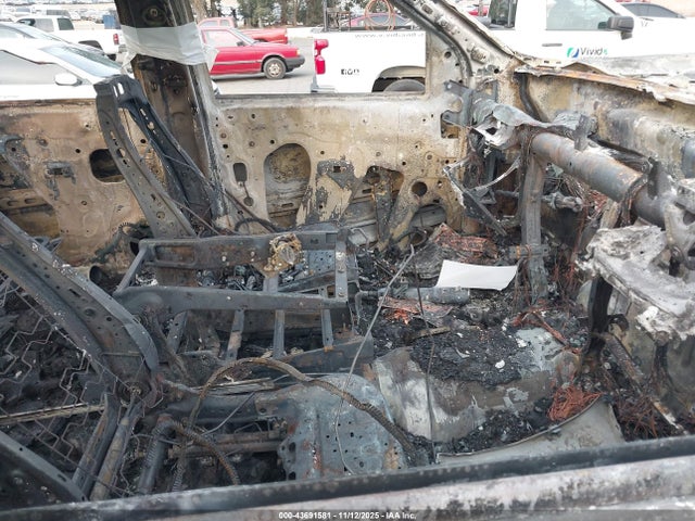 1GC1YNEY0MF301718 Chevrolet Silverado 2500hd 4wd Standard Bed Lt