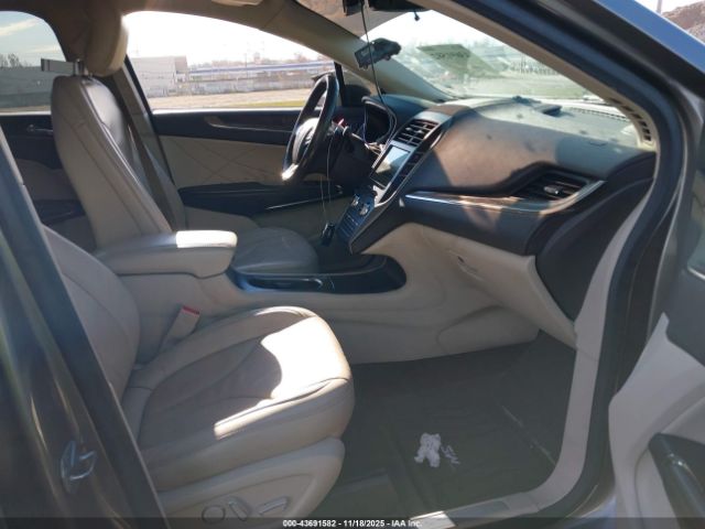 2017 LINCOLN MKC 5LMTJ3DH4HUL13397 Photo 4