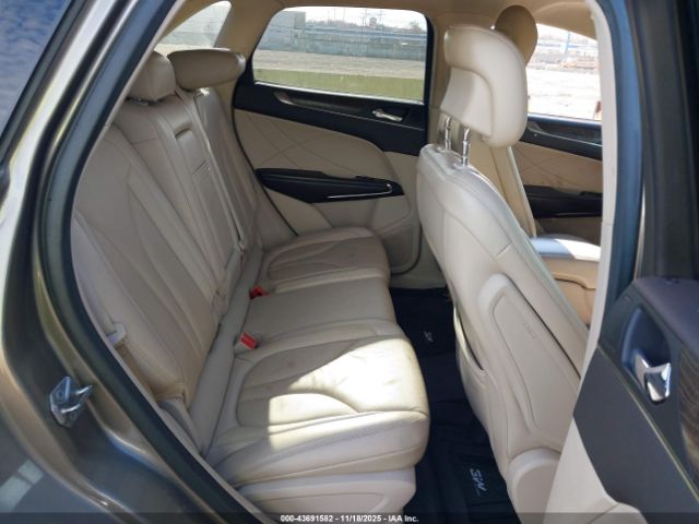 2017 LINCOLN MKC 5LMTJ3DH4HUL13397 Photo 7