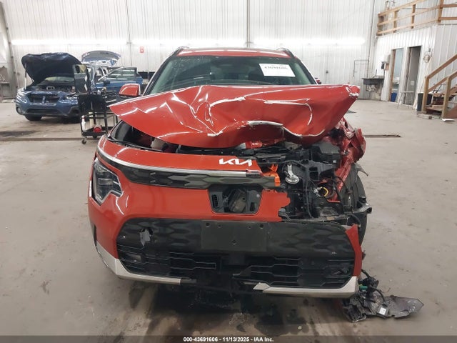 KNDCT3L13P5034957 KIA Niro Ev Wave