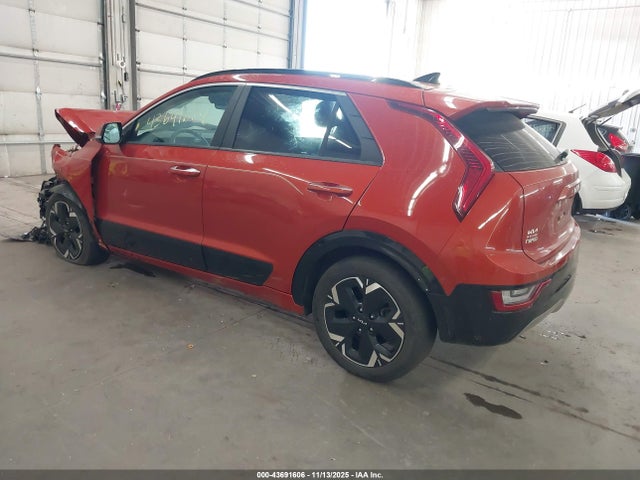 2023 KIA NIRO EV KNDCT3L13P5034957 Photo 2