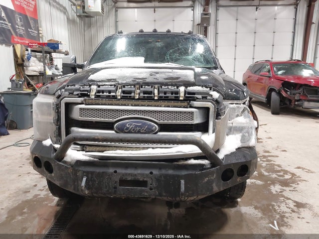 1FT8W3DT5GEB05363 Ford F-350 Lariat