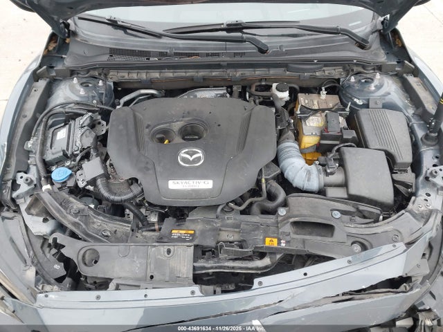 JM1GL1WY0M1613163 Mazda Mazda6 Carbon Edition