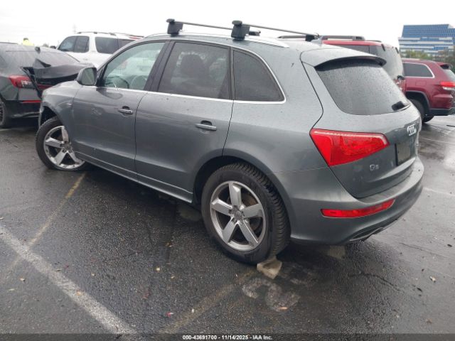 2012 AUDI Q5 WA1DKAFP0CA135025 Photo 2