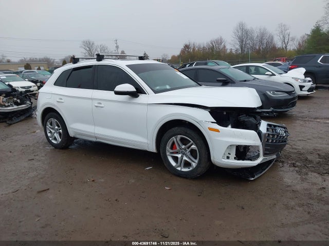 2019 AUDI Q5 WA1ANAFY0K2084640 Photo 0