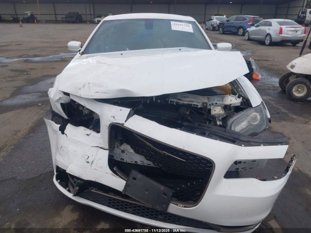 2016 CHRYSLER 300 2C3CCABG6GH313407 Photo 5