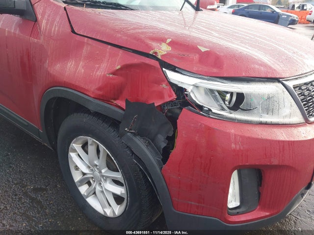 5XYKT3A63EG479598 KIA SORENTO LX