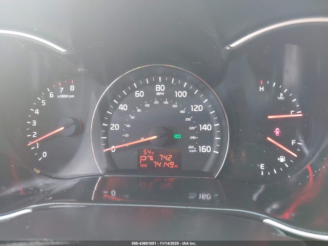 5XYKT3A63EG479598 KIA SORENTO LX