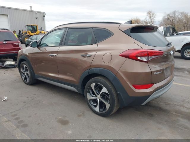 2017 HYUNDAI TUCSON KM8J33A24HU328289 Photo 2