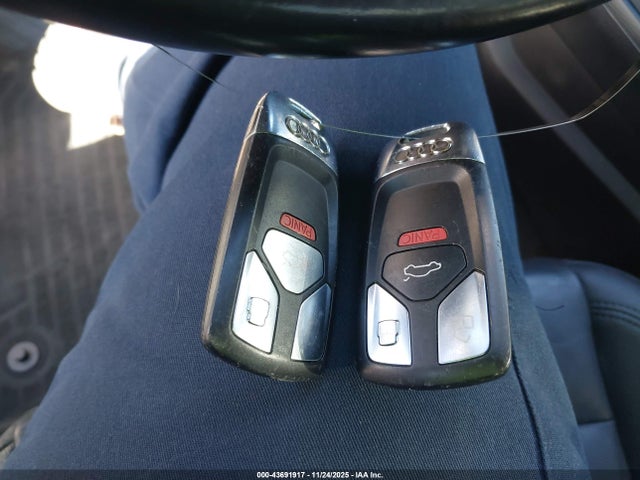 2017 AUDI A4 WAUENAF45HN054087 Photo 10