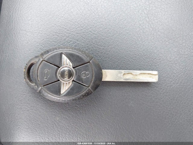 2006 MINI COOPER WMWRC33586TJ79545 Photo 10
