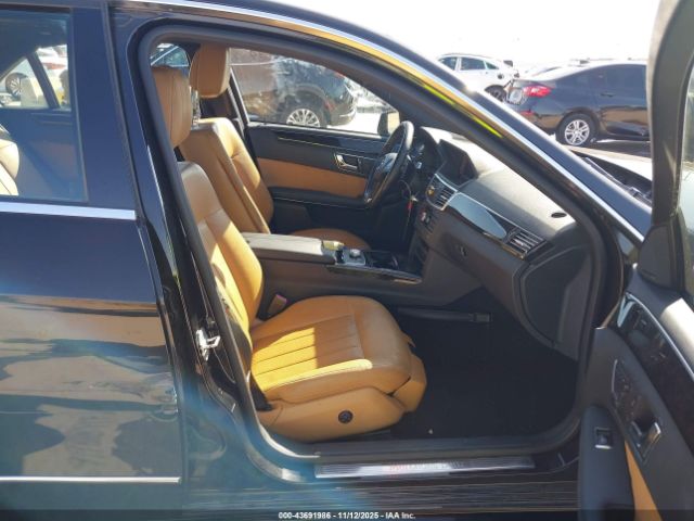 2011 MERCEDES-BENZ E 550 WDDHF7CB3BA318155 Photo 4