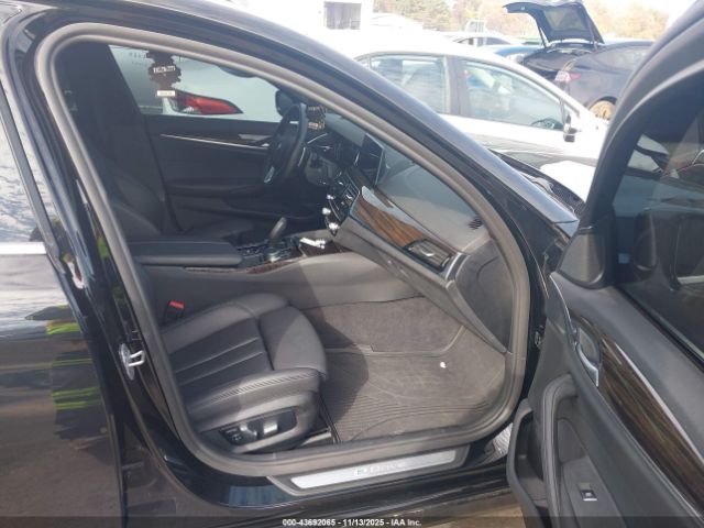 2018 BMW 530E WBAJA9C58JB252224 Photo 4