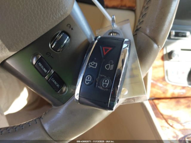 2010 JAGUAR XK SAJWA4GB5ALB37347 Photo 10