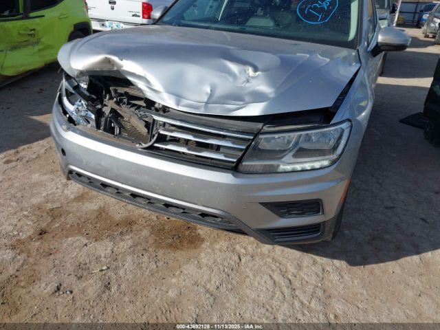 2019 VOLKSWAGEN TIGUAN 3VV3B7AX5KM115867 Photo 5