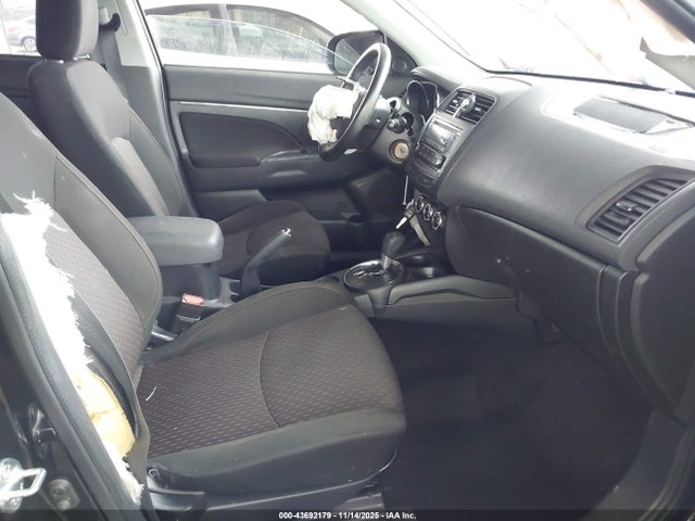 2017 MITSUBISHI OUTLANDER SPORT JA4AP3AU0HZ050157 Photo 4