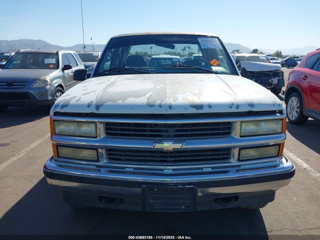 43692198 :رقم المزاد ، 1GCEK19K6SE261102 vin ، 1995 Chevrolet Gmt-400 K1500 مزاد بيع