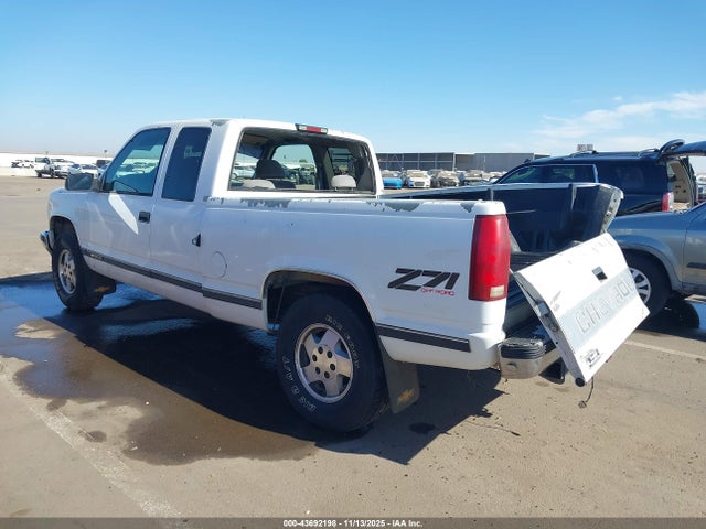 43692198 :رقم المزاد ، 1GCEK19K6SE261102 vin ، 1995 Chevrolet Gmt-400 K1500 مزاد بيع