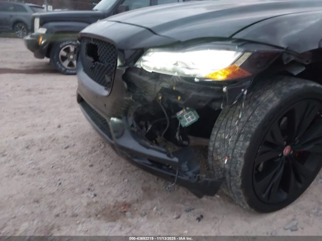 2017 JAGUAR F-PACE SADCM2BV5HA892309 Photo 5