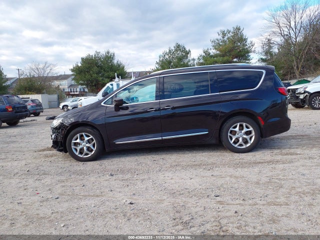 Aukcja sprzedaży 2017 Chrysler Pacifica Touring-l Plus, vin: 2C4RC1EG4HR525820, numer aukcji: 43692233