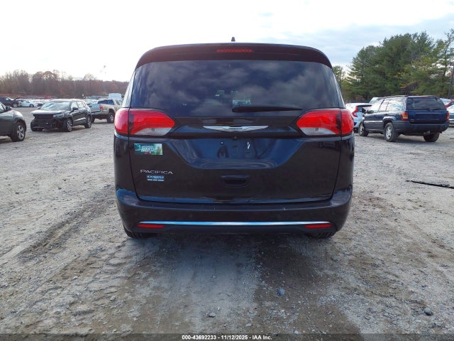 Aukcja sprzedaży 2017 Chrysler Pacifica Touring-l Plus, vin: 2C4RC1EG4HR525820, numer aukcji: 43692233