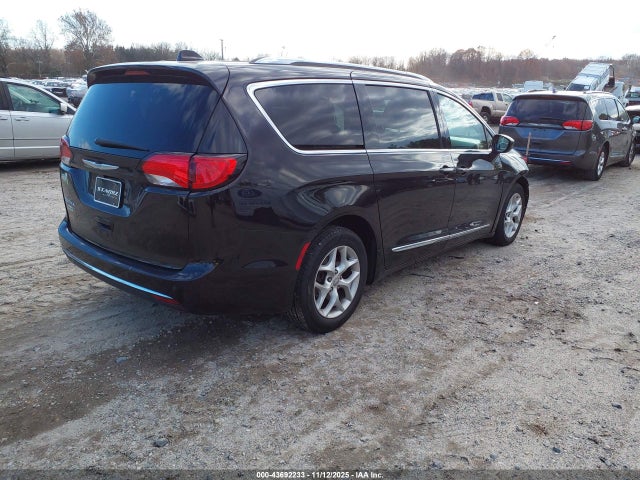 Aukcja sprzedaży 2017 Chrysler Pacifica Touring-l Plus, vin: 2C4RC1EG4HR525820, numer aukcji: 43692233