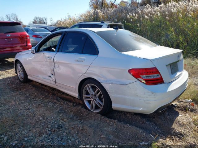 2014 MERCEDES-BENZ C 300 WDDGF8AB7EG158061 Photo 5