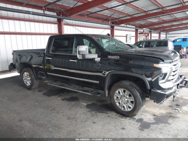 2GC4YREY6R1158812 Chevrolet Silverado 2500hd 4wd Standard Bed High Country
