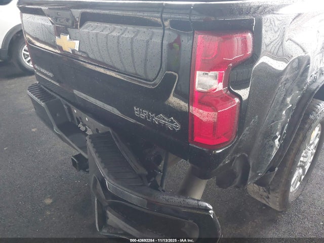 2GC4YREY6R1158812 Chevrolet Silverado 2500hd 4wd Standard Bed High Country
