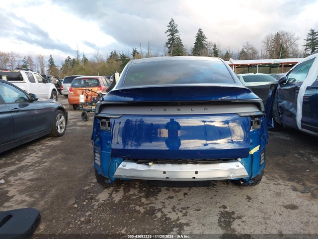 2026 TESLA MODEL Y 7SAYGDEE2TF377013 Photo 5