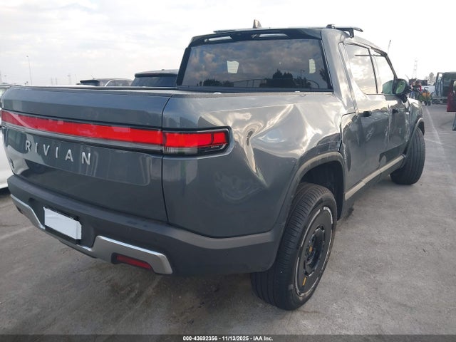Rivian r1t 2025 7FCTGBAA9SN036085 Image 4