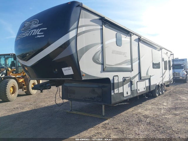 1UJCJSCVXH19N0093 Jayco Seismic 4113