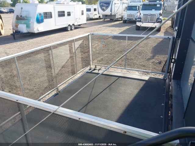 1UJCJSCVXH19N0093 Jayco Seismic 4113