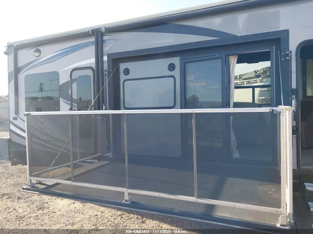 1UJCJSCVXH19N0093 Jayco Seismic 4113