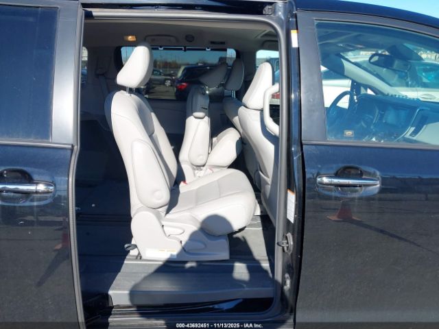 2019 TOYOTA SIENNA 5TDYZ3DC0KS996964 Photo 7