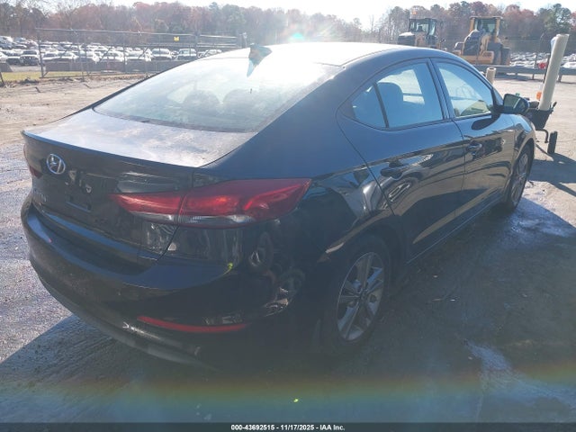 Продажа на аукционе авто 2018 Hyundai Elantra Value Edition, vin: 5NPD84LF5JH301059, номер лота: 43692515