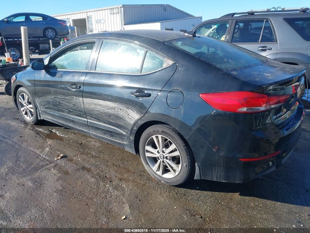 Продажа на аукционе авто 2018 Hyundai Elantra Value Edition, vin: 5NPD84LF5JH301059, номер лота: 43692515
