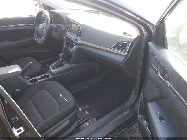 Продажа на аукционе авто 2018 Hyundai Elantra Value Edition, vin: 5NPD84LF5JH301059, номер лота: 43692515