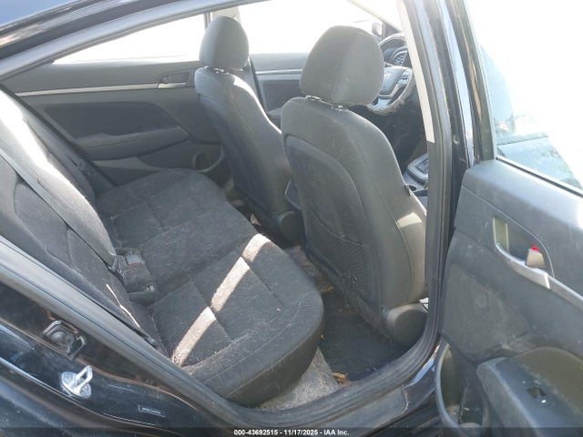 Продажа на аукционе авто 2018 Hyundai Elantra Value Edition, vin: 5NPD84LF5JH301059, номер лота: 43692515
