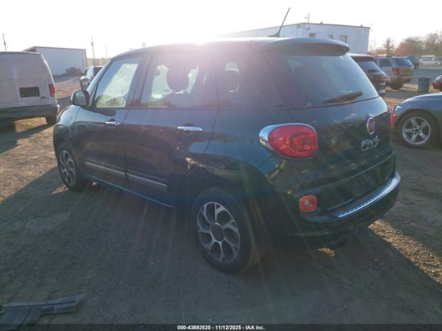 2014 FIAT 500L ZFBCFACH6EZ022125 Photo 2
