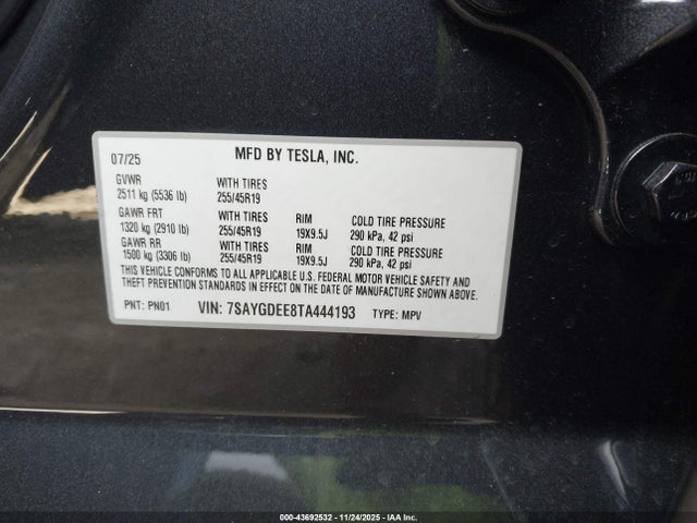 2026 TESLA MODEL Y 7SAYGDEE8TA444193 Photo 8