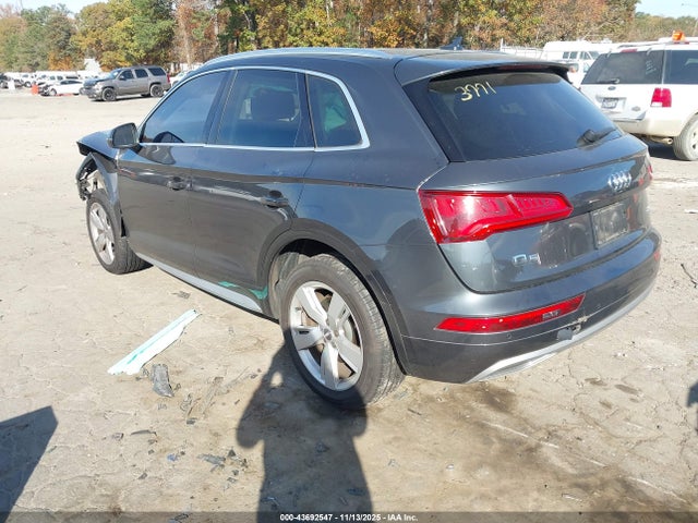 2018 AUDI Q5 WA1BNAFY0J2143771 Photo 2