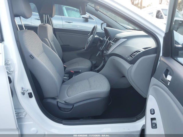 2017 HYUNDAI ACCENT KMHCT4AE9HU341631 Photo 4