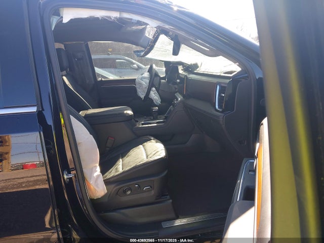 Продажа на аукционе авто 2025 Gmc Sierra 1500 4wd  Standard Box Denali, vin: 3GTUUGE84SG301334, номер лота: 43692565