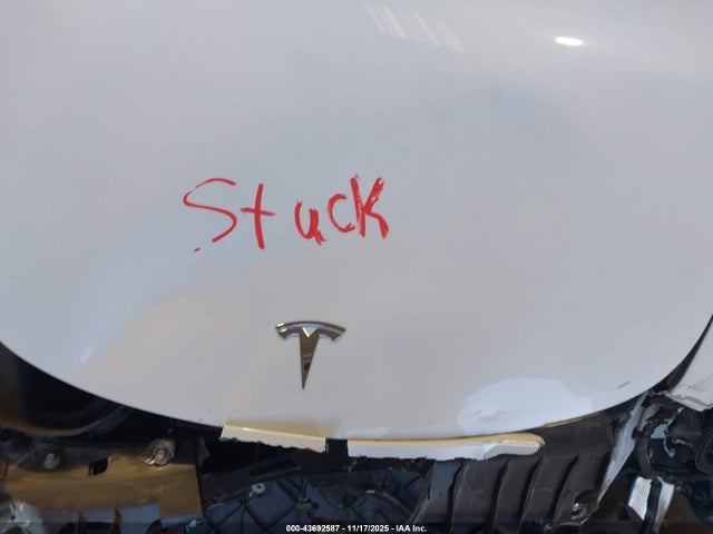 2023 TESLA MODEL 3 5YJ3E1EA5PF402940 Photo 9