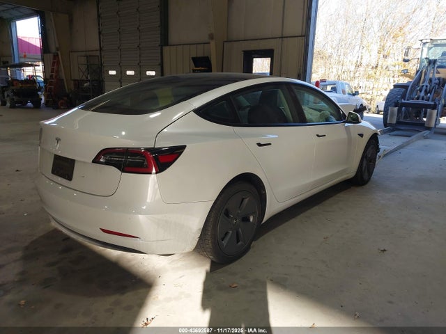 2023 TESLA MODEL 3 5YJ3E1EA5PF402940 Photo 3