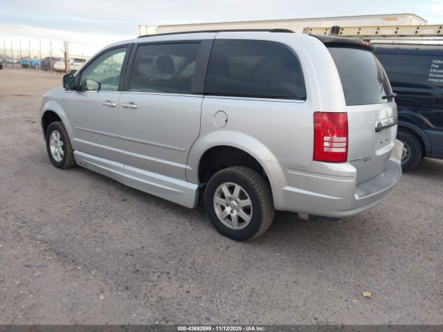 2008 CHRYSLER TOWN & COUNTRY 2A8HR54PX8R624072 Photo 2