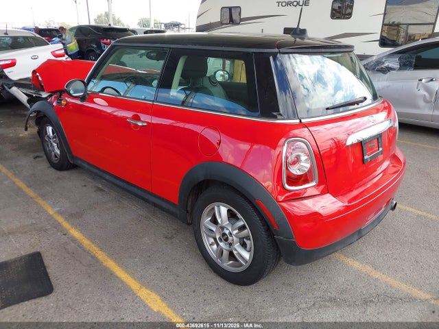2013 MINI HARDTOP WMWSU3C55DT546154 Photo 2